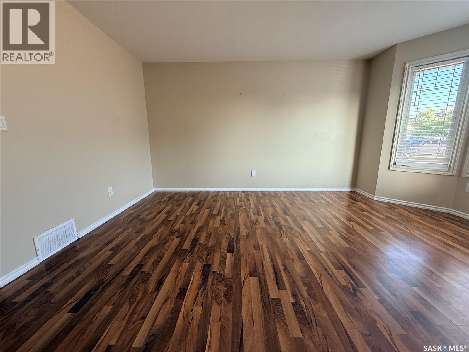 212 415 Lynd Crescent, Saskatoon, SK - Indoor Photo Showing Other Room