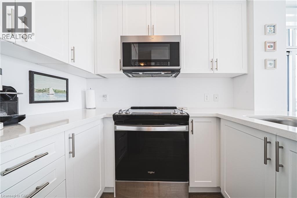 470 E Dundas Street E Unit# 1202, Waterdown, ON - Indoor Photo Showing Kitchen