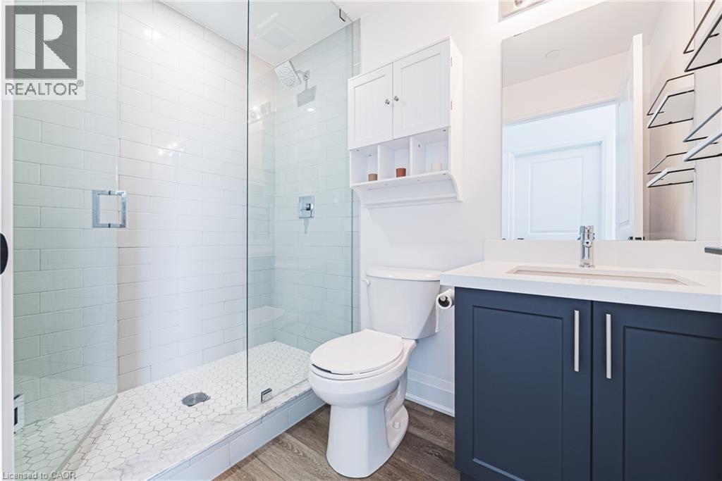 470 E Dundas Street E Unit# 1202, Waterdown, ON - Indoor Photo Showing Bathroom