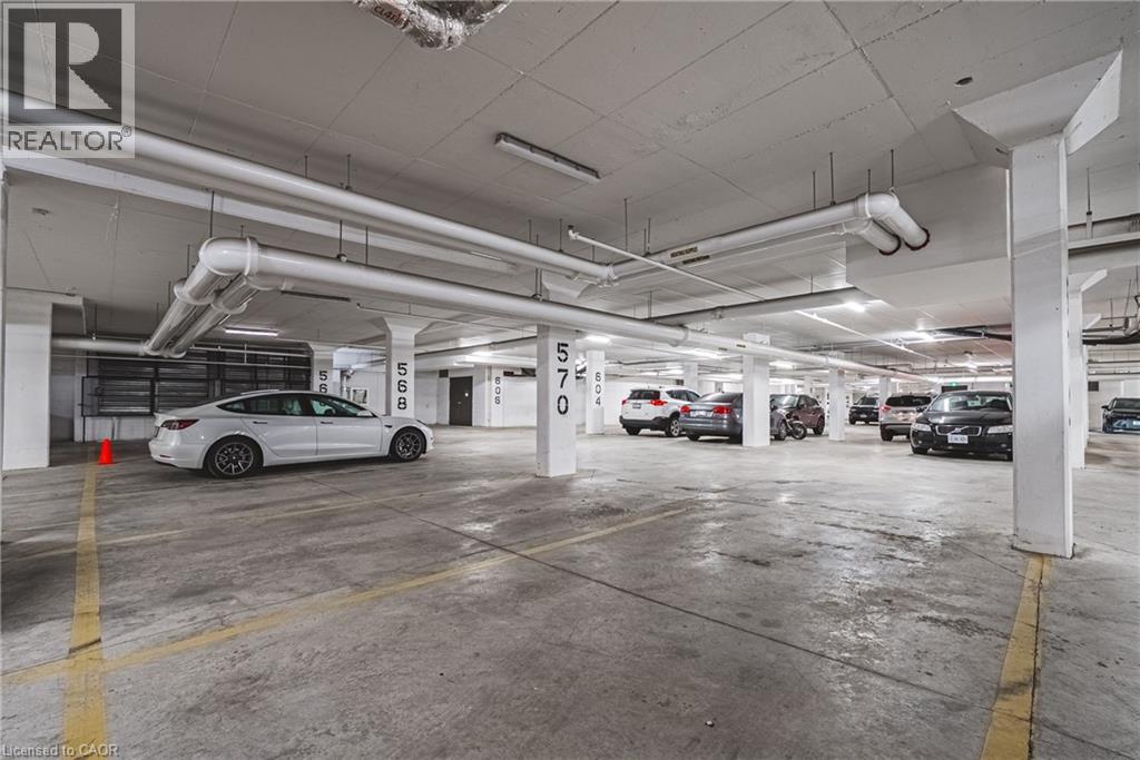470 E Dundas Street E Unit# 1202, Waterdown, ON - Indoor Photo Showing Garage