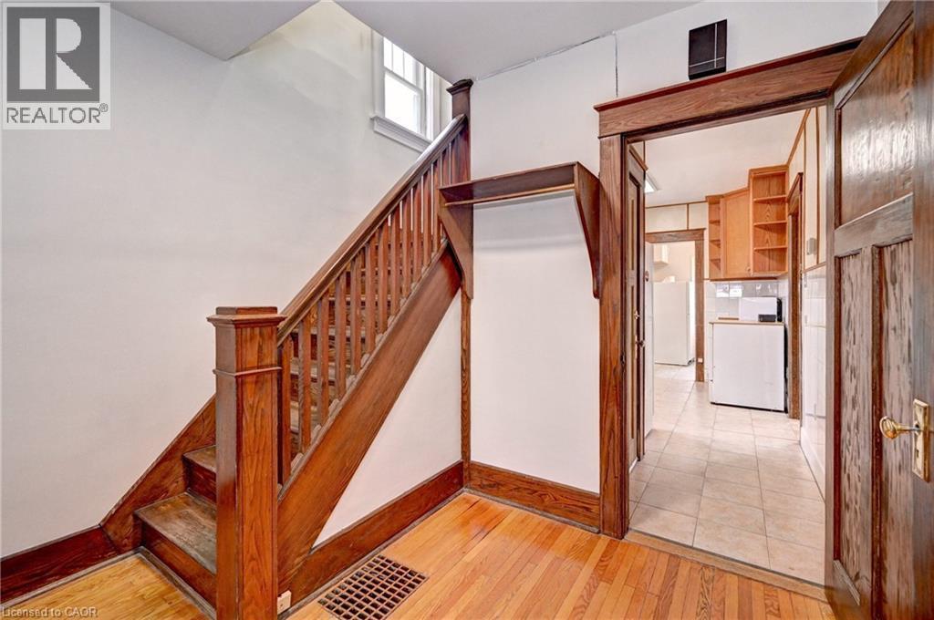 Stairs - 147 Courtland Avenue E, Kitchener, ON - Indoor Photo Showing Other Room