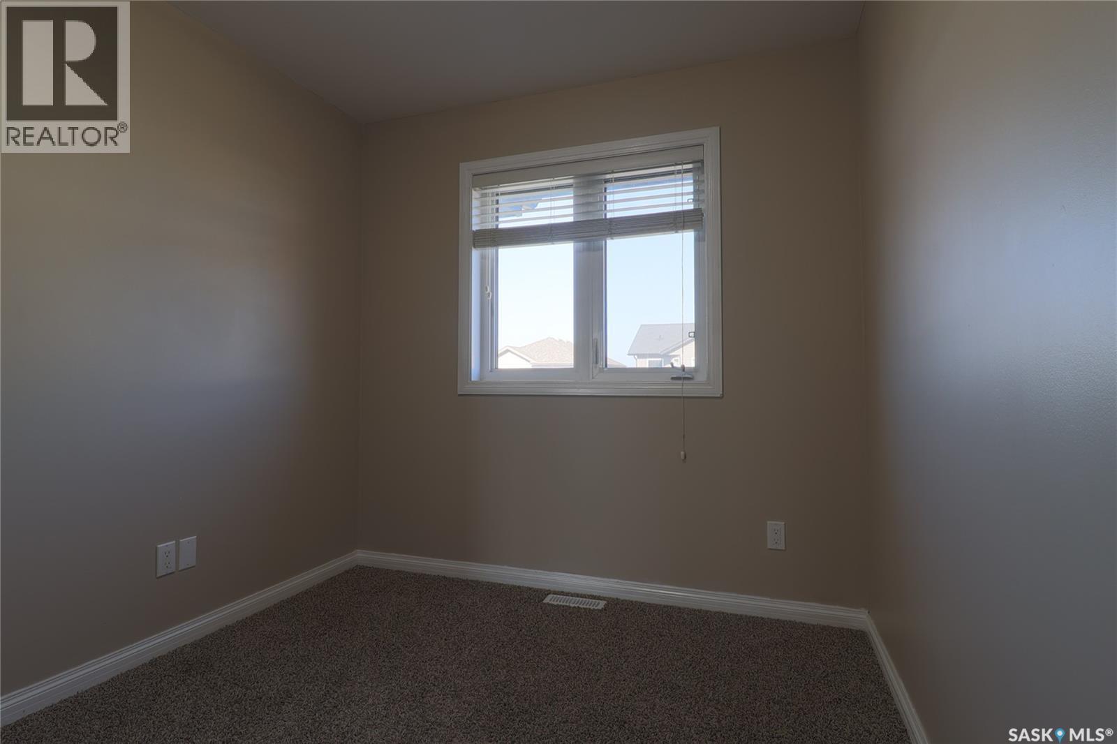 450 Geary Crescent, Saskatoon, SK - Indoor Photo Showing Other Room