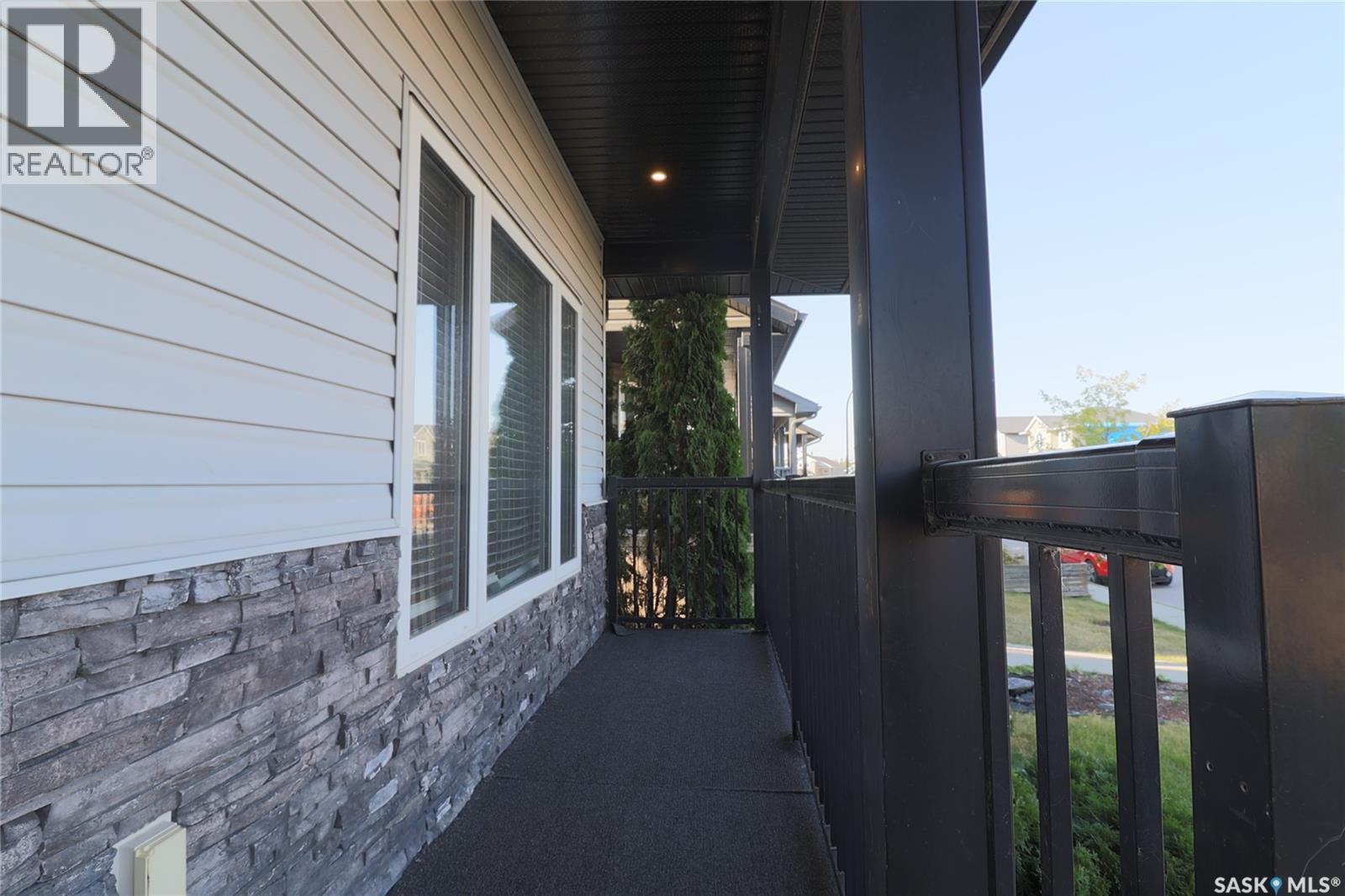 450 Geary Crescent, Saskatoon, SK - Outdoor With Exterior