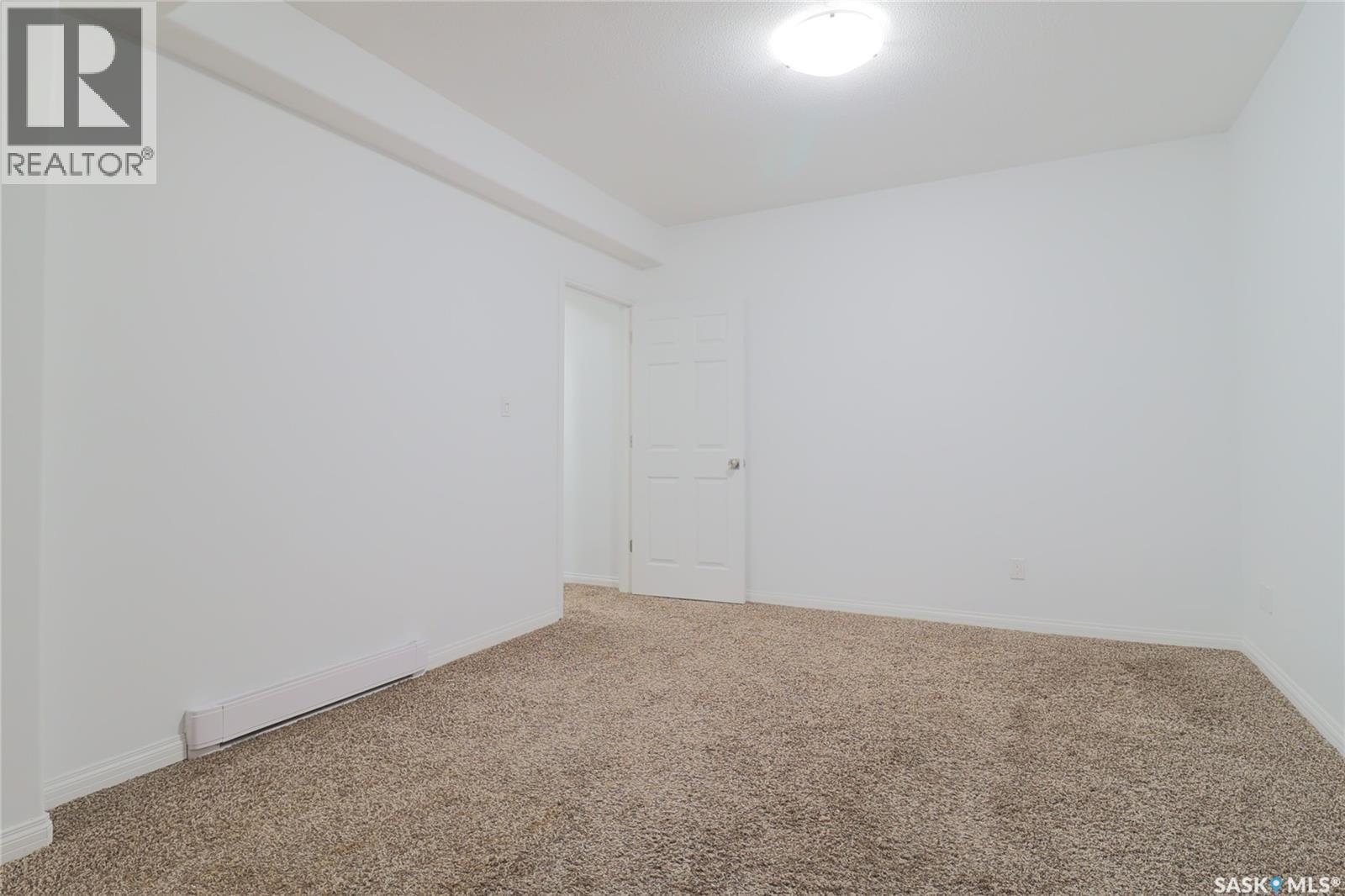 450 Geary Crescent, Saskatoon, SK - Indoor Photo Showing Other Room