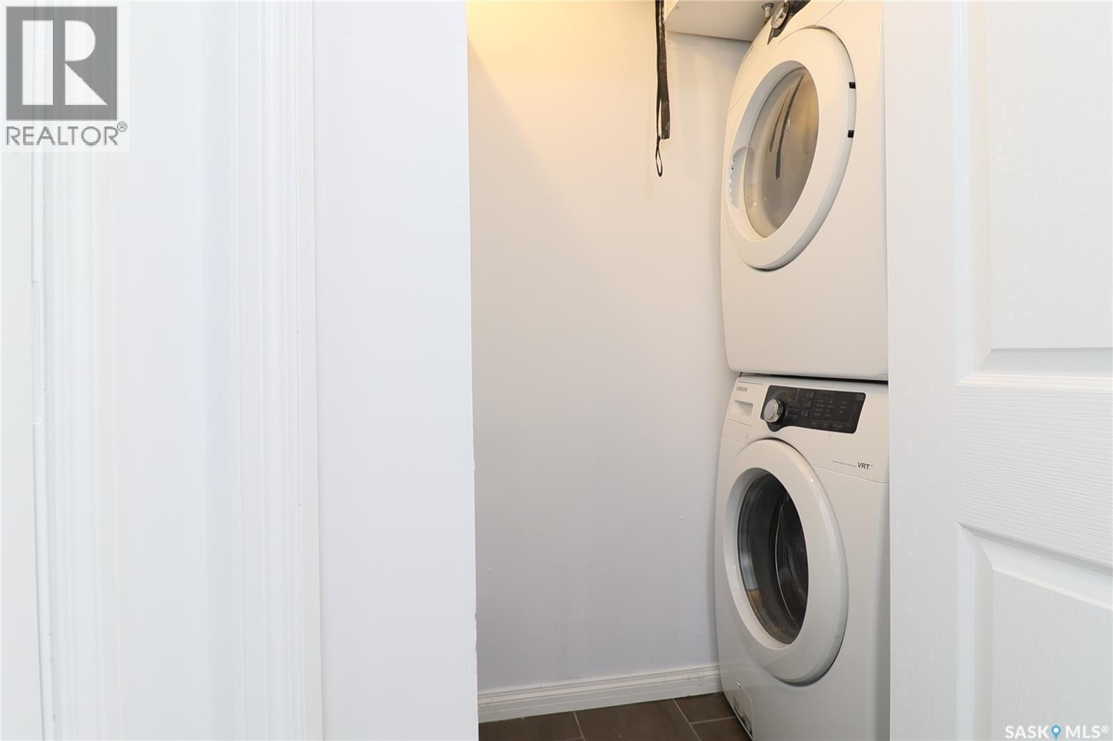 450 Geary Crescent, Saskatoon, SK - Indoor Photo Showing Laundry Room