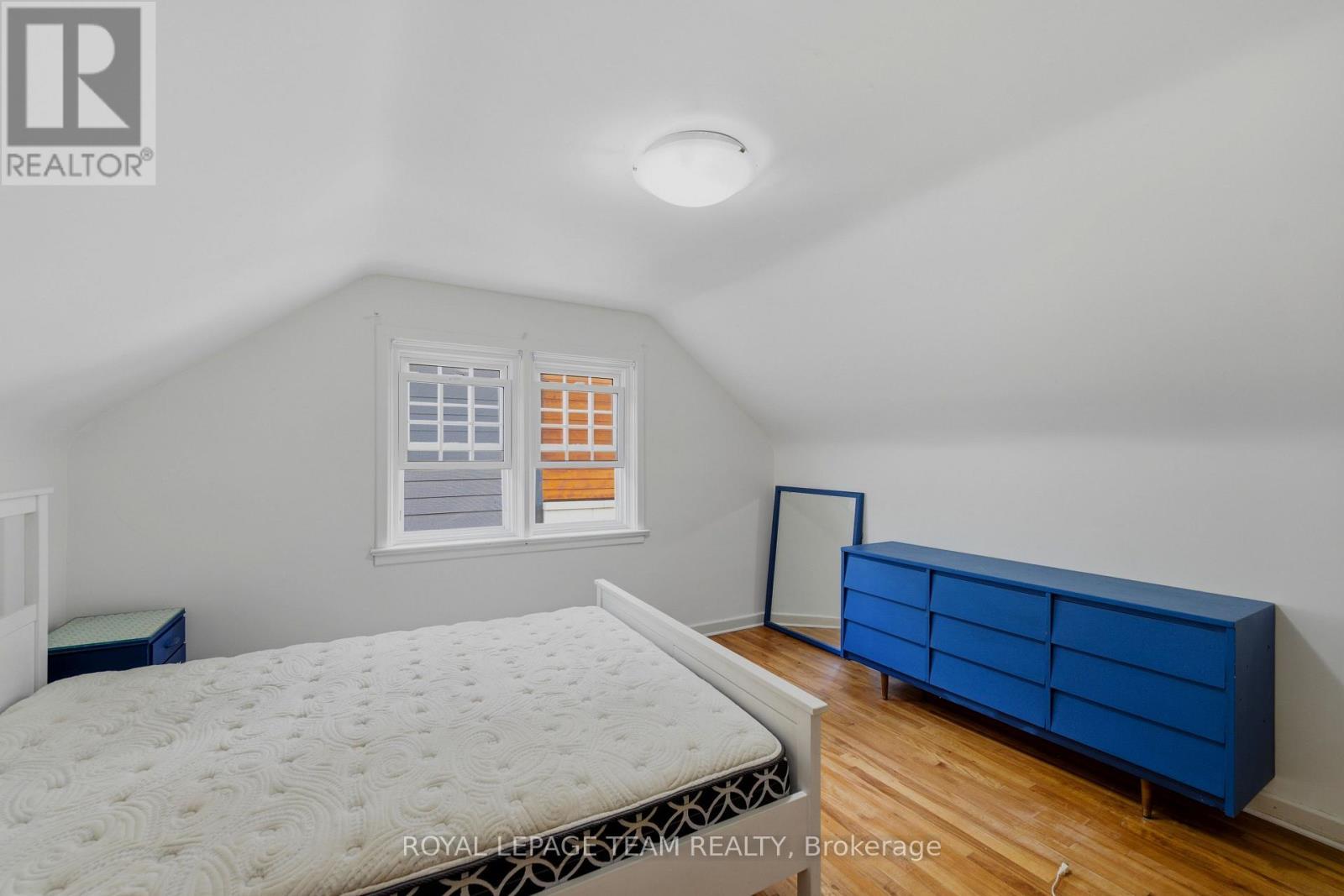 229 Daniel Avenue, Ottawa, ON - Indoor Photo Showing Bedroom