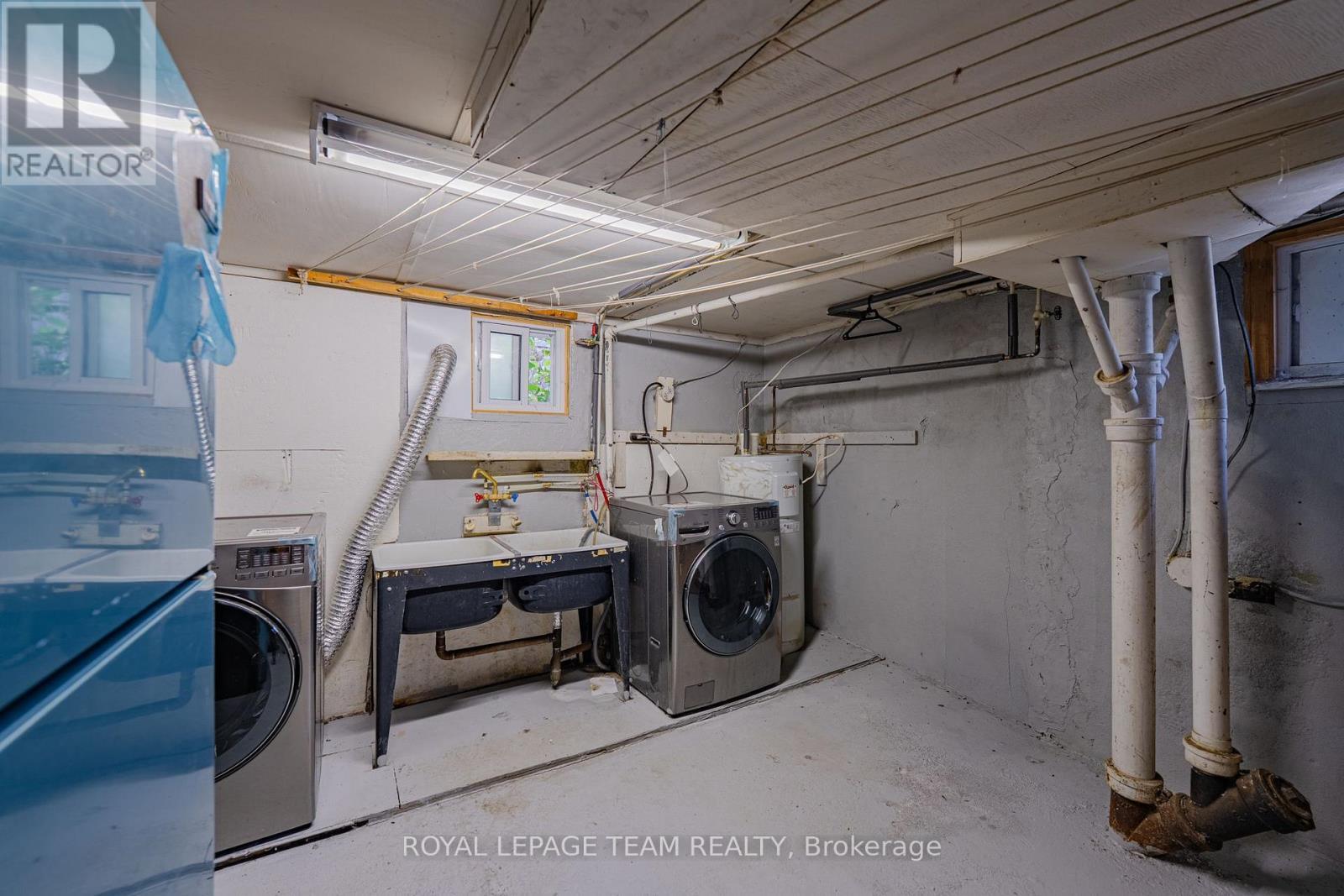 229 Daniel Avenue, Ottawa, ON - Indoor Photo Showing Laundry Room