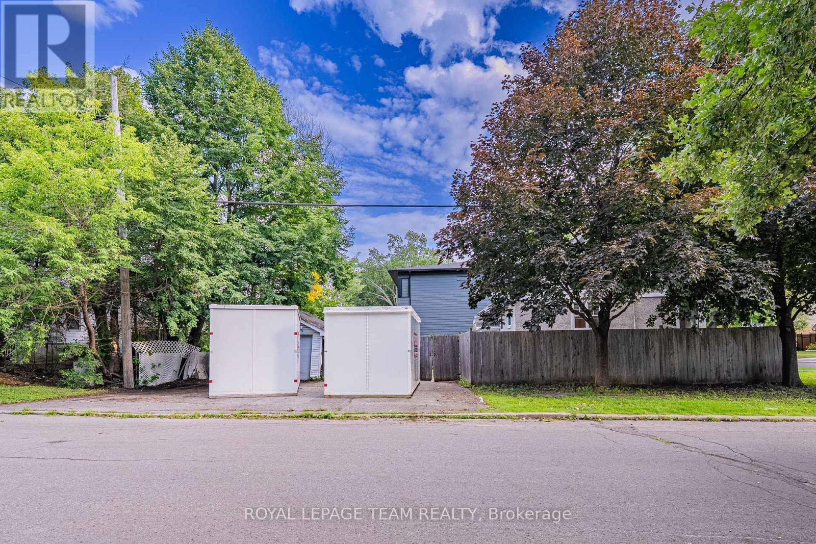 229 Daniel Avenue, Ottawa, ON - Outdoor