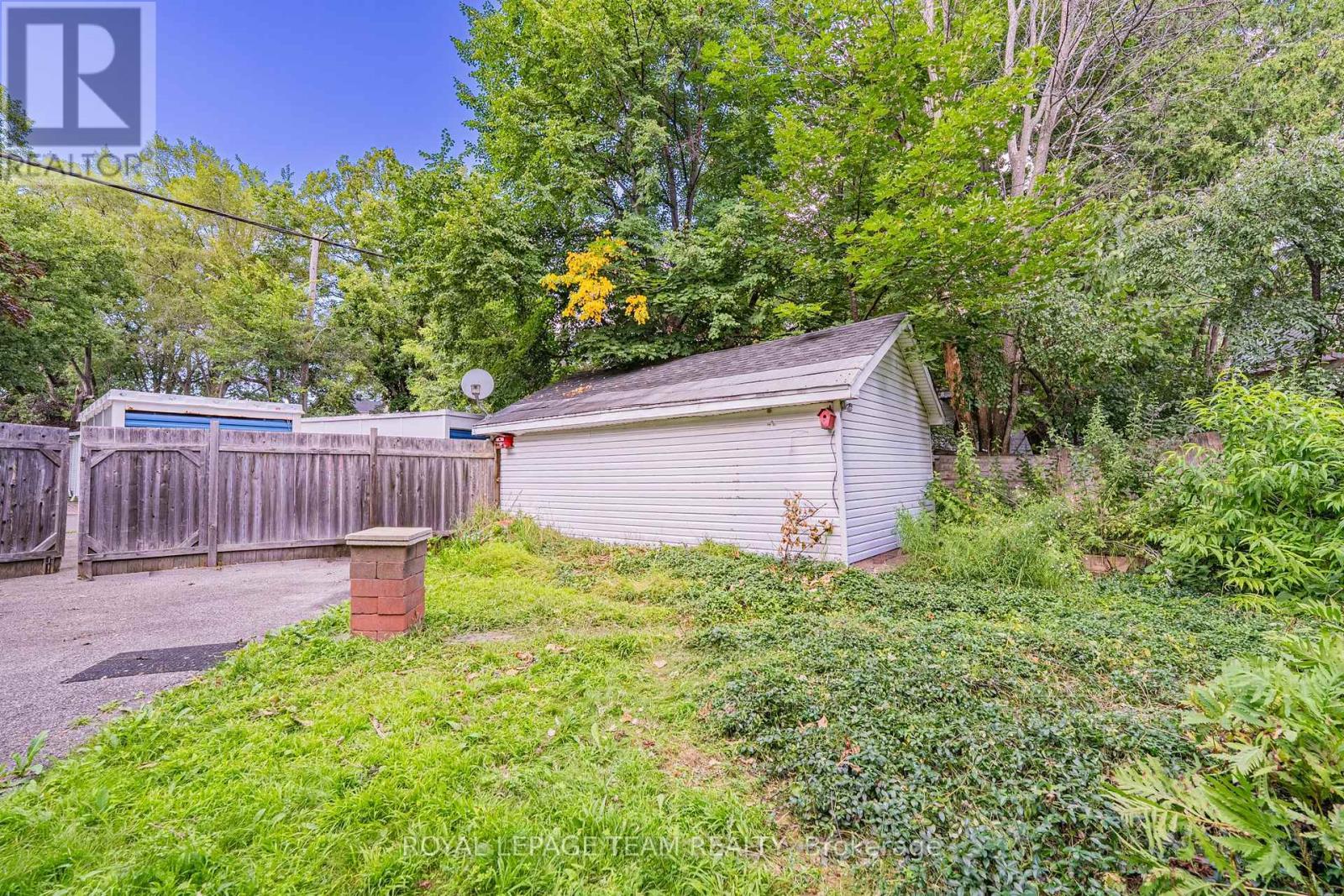 229 Daniel Avenue, Ottawa, ON - Outdoor