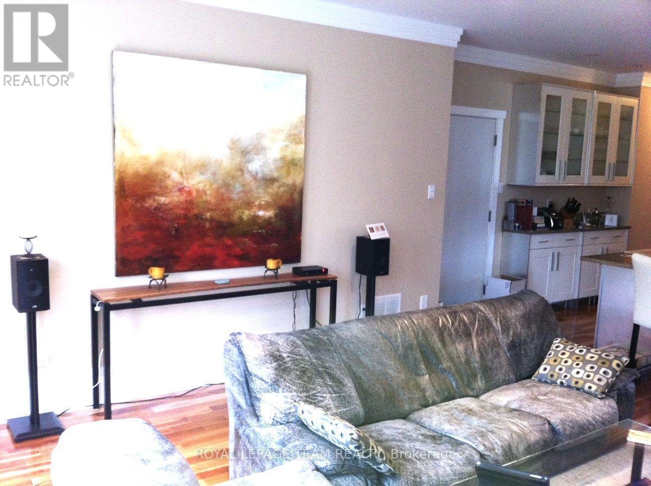 291 Ferndale Avenue, Ottawa, ON - Indoor Photo Showing Living Room