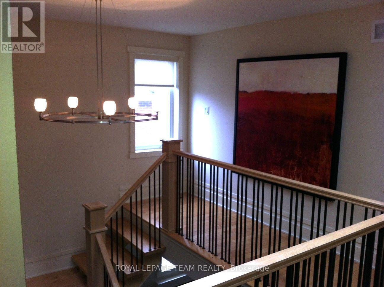291 Ferndale Avenue, Ottawa, ON - Indoor Photo Showing Other Room