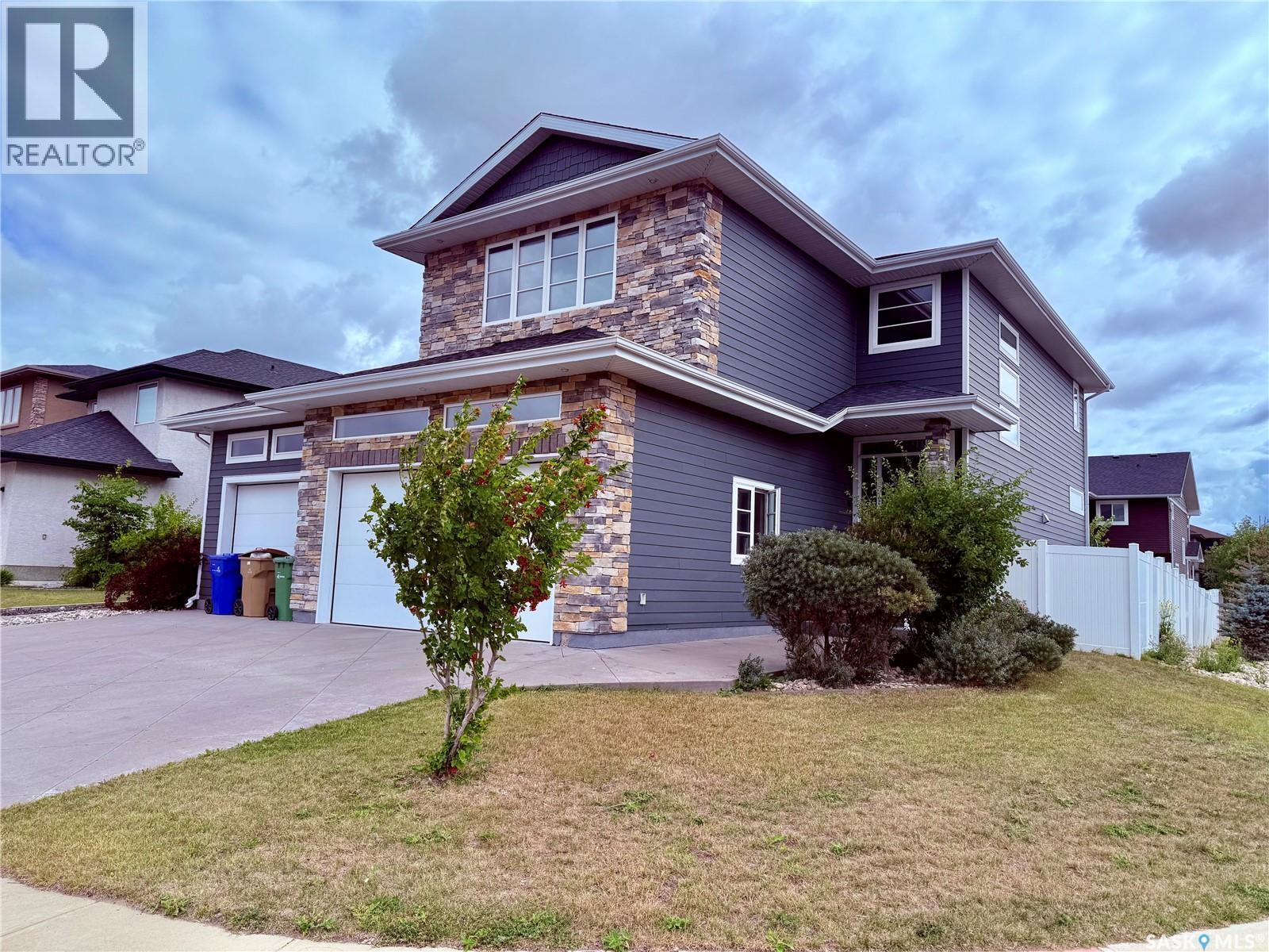 3633 Green Water Drive, Regina, SK - Outdoor With Facade