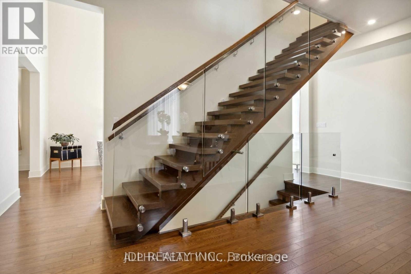 1436 Haig Boulevard, Mississauga, ON - Indoor Photo Showing Other Room