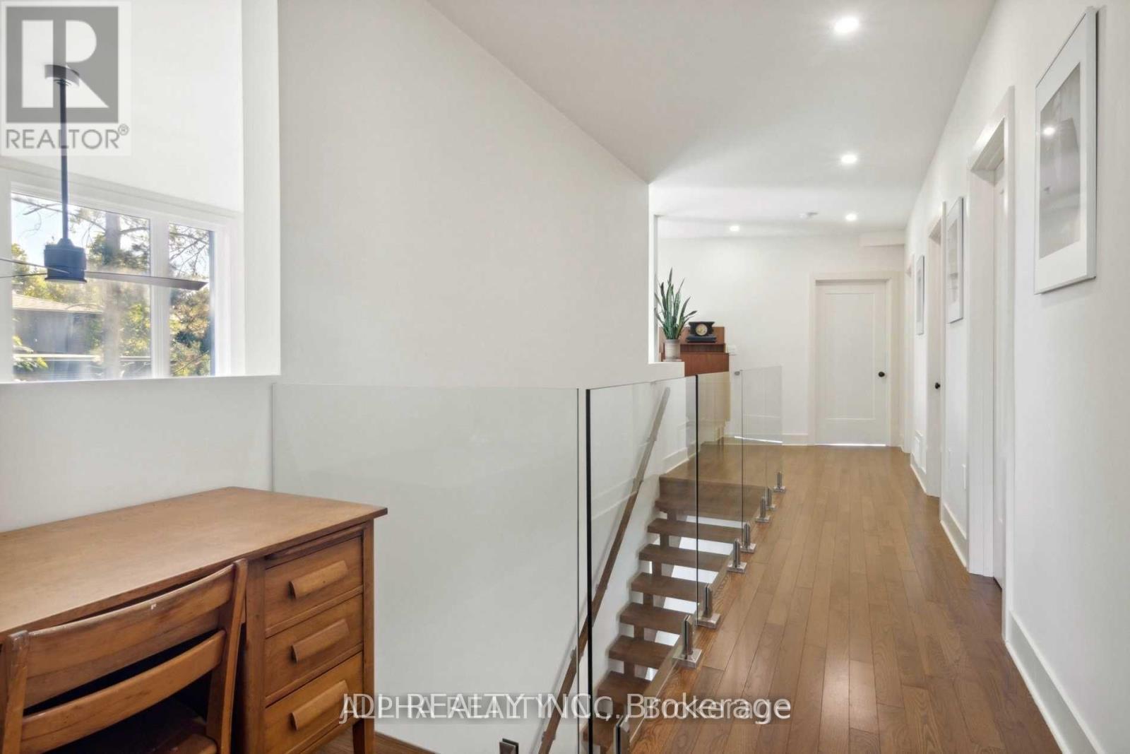 1436 Haig Boulevard, Mississauga, ON - Indoor Photo Showing Other Room