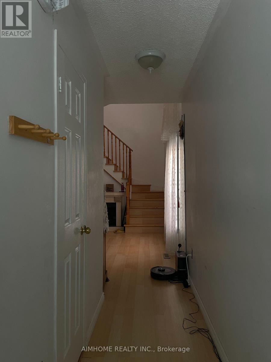 6928 Glory Court, Mississauga, ON - Indoor Photo Showing Other Room