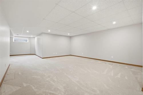 C 306 Fairhaven Road, Winnipeg, MB - Indoor