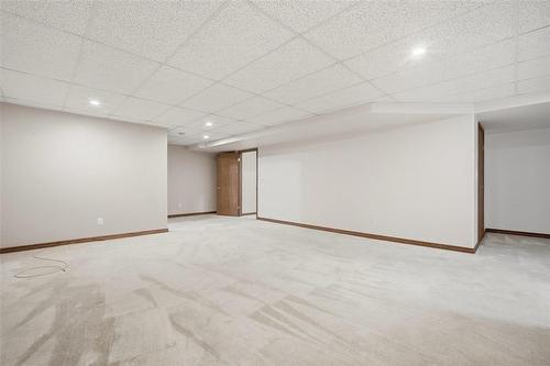 C 306 Fairhaven Road, Winnipeg, MB - Indoor