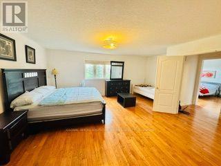 5847 Summerside Drive, Mississauga, ON - Indoor Photo Showing Bedroom