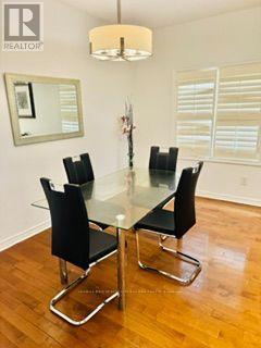5847 Summerside Drive, Mississauga, ON - Indoor Photo Showing Dining Room