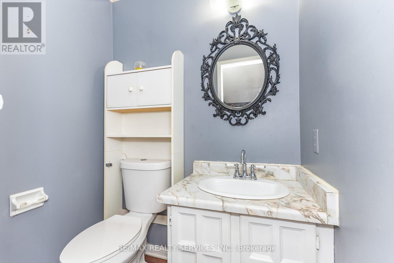 1217 Gloucester Square, Pickering, ON - Indoor Photo Showing Bathroom