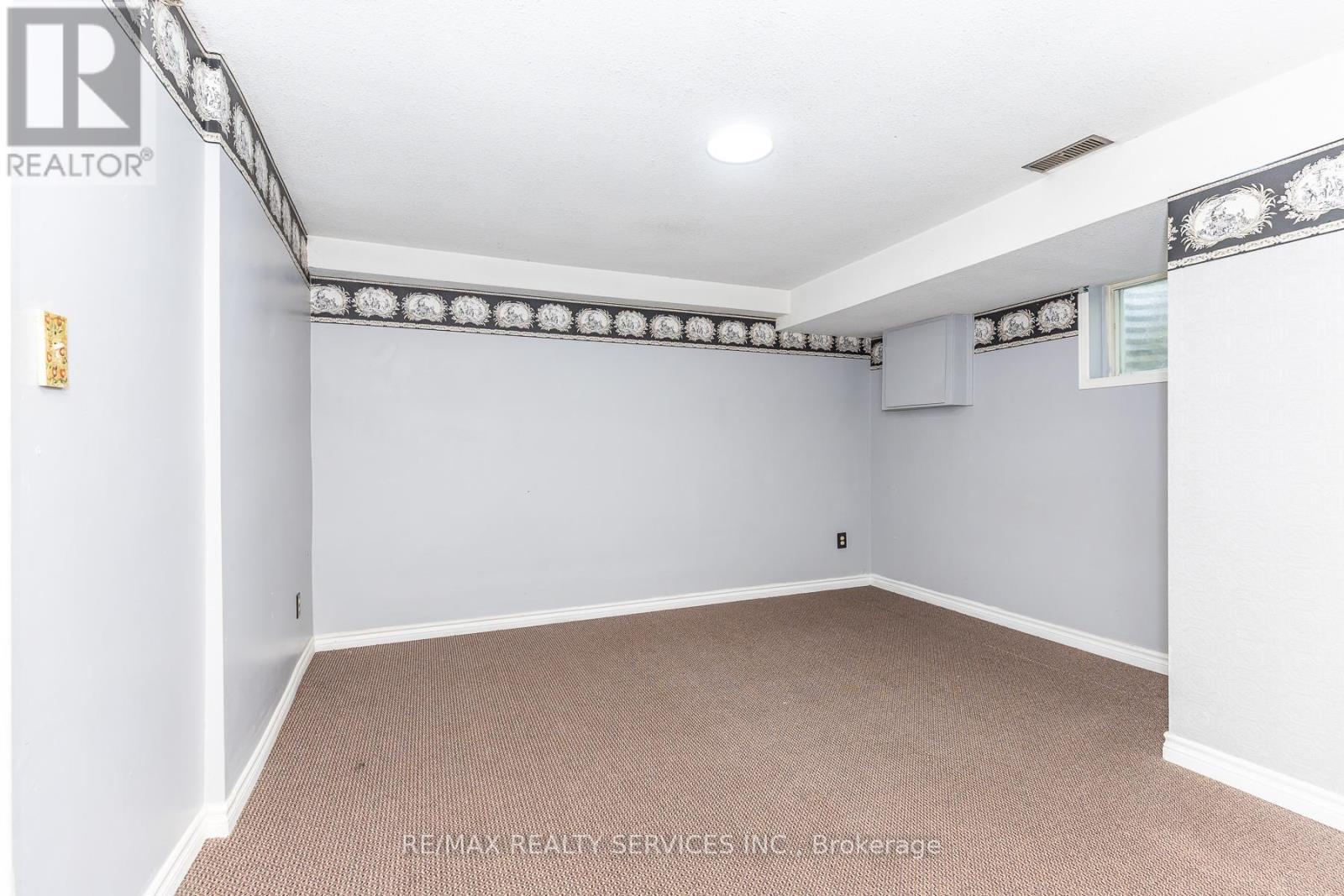 1217 Gloucester Square, Pickering, ON - Indoor