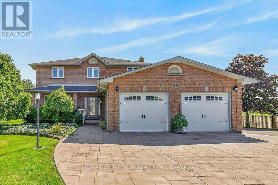 2265 Binbrook Road, Hamilton, ON - Outdoor