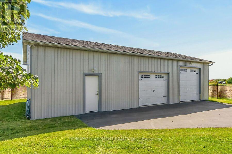 2265 Binbrook Road, Hamilton, ON - Outdoor