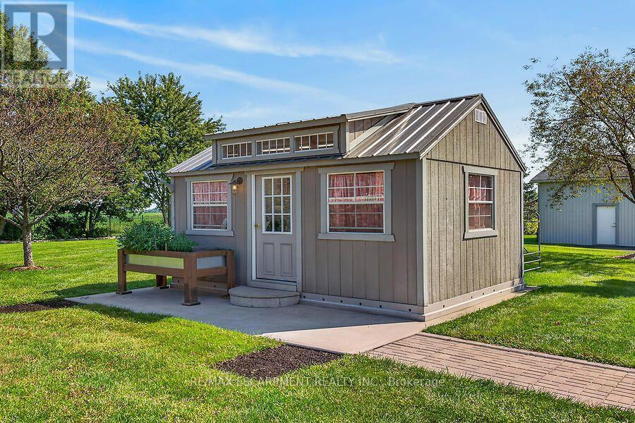 2265 Binbrook Road, Hamilton, ON - Outdoor