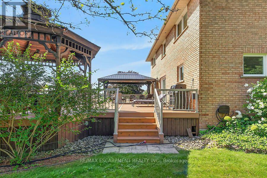 2265 Binbrook Road, Hamilton, ON - Outdoor With Deck Patio Veranda