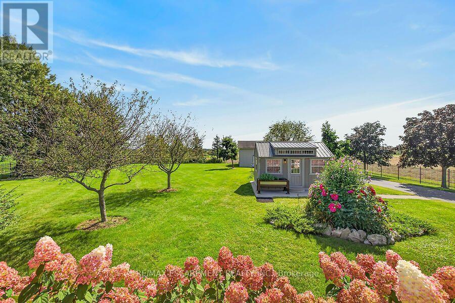 2265 Binbrook Road, Hamilton, ON - Outdoor