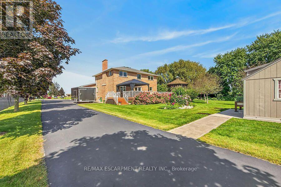 2265 Binbrook Road, Hamilton, ON - Outdoor With Deck Patio Veranda