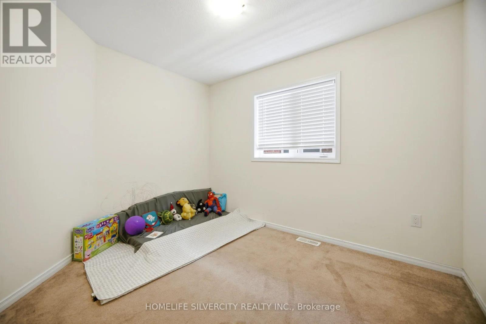 5 Baffin Crescent, Brampton, ON - Indoor Photo Showing Other Room