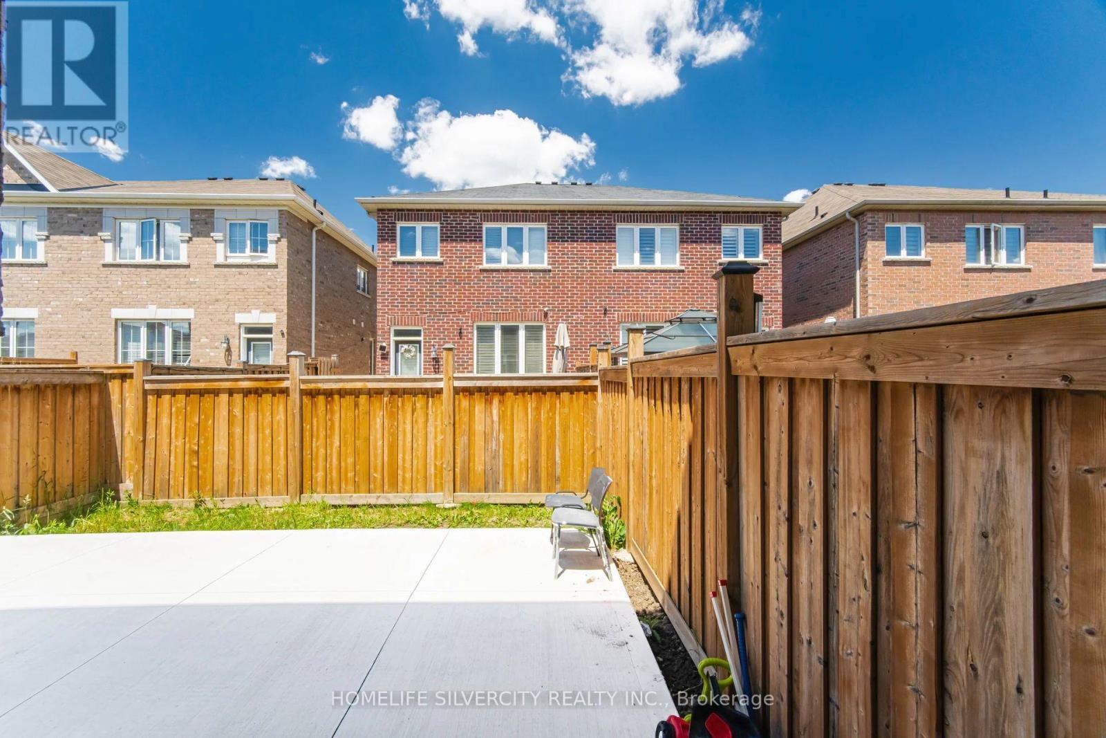 5 Baffin Crescent, Brampton, ON - Outdoor