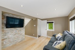 Salon - 