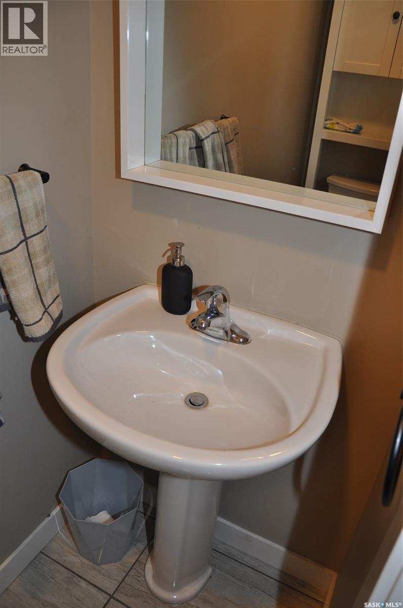 2261 Mcara Street, Regina, SK - Indoor Photo Showing Bathroom