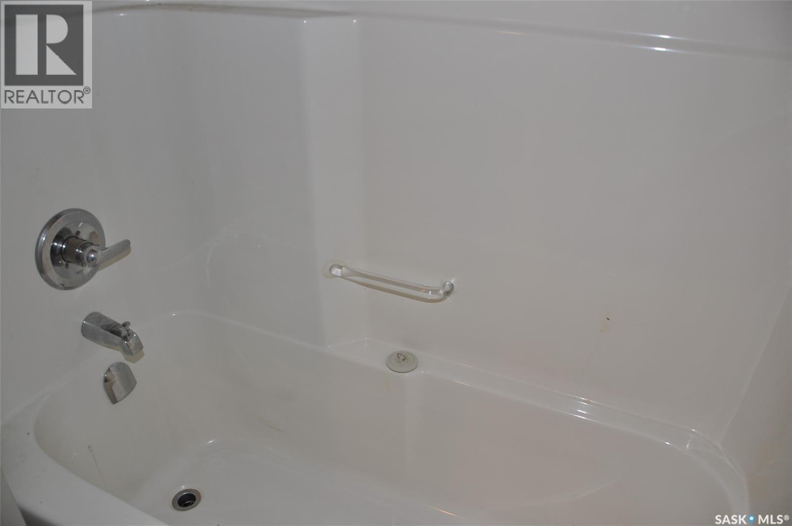 2261 Mcara Street, Regina, SK - Indoor Photo Showing Bathroom