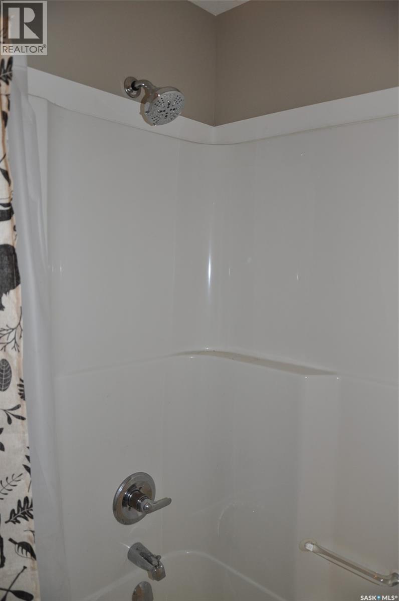 2261 Mcara Street, Regina, SK - Indoor Photo Showing Bathroom