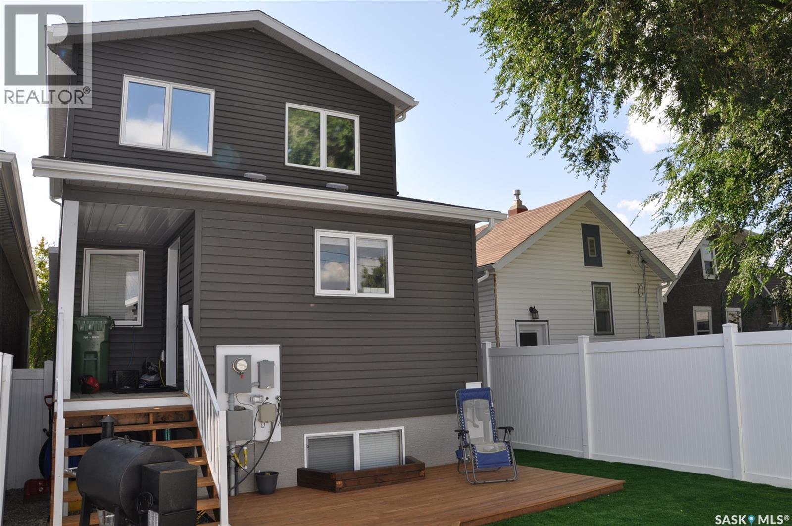 2261 Mcara Street, Regina, SK - Outdoor With Exterior