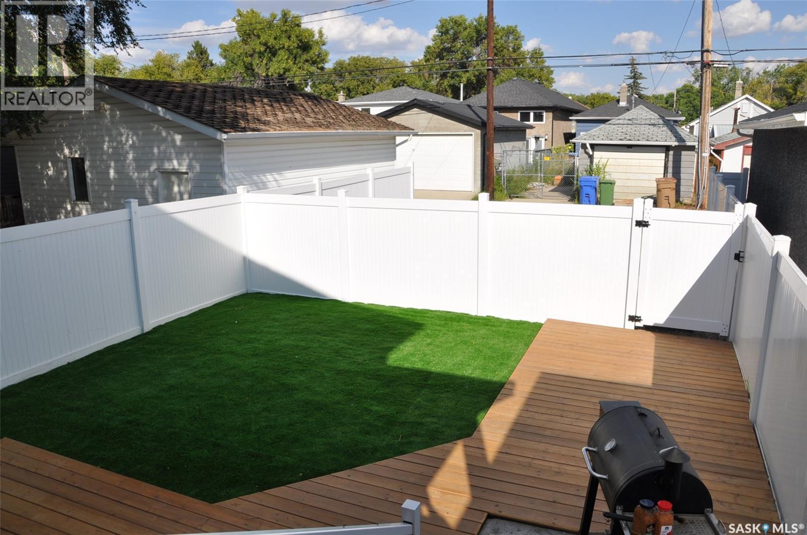 2261 Mcara Street, Regina, SK - Outdoor