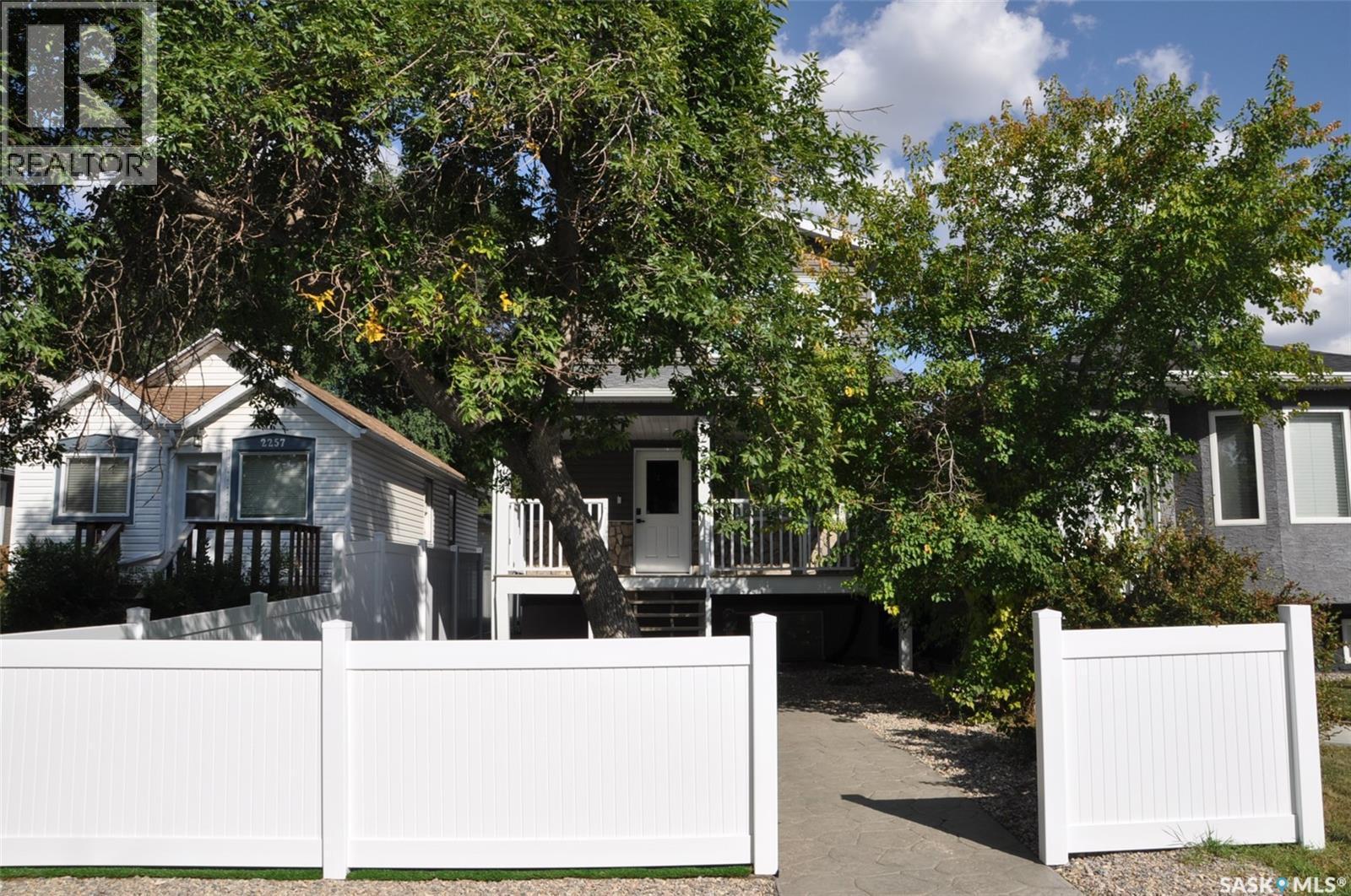 2261 Mcara Street, Regina, SK - Outdoor