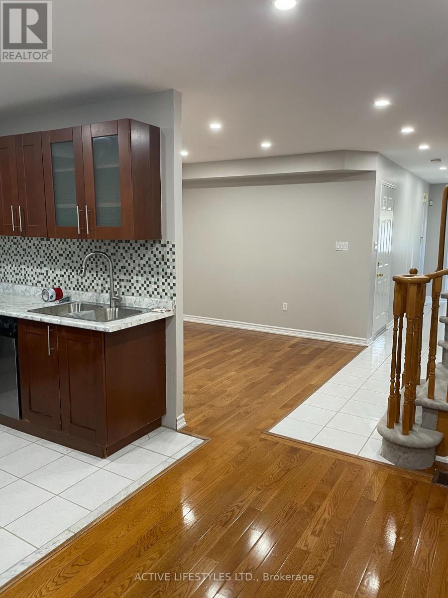 7647 Doverwood Drive, Mississauga, ON - Indoor