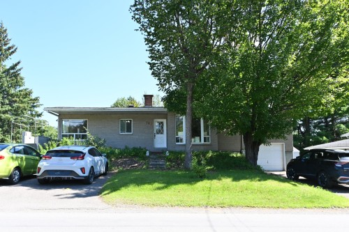 748 Rue Lamontagne  Saint-Jérôme, QC J5L 1V1