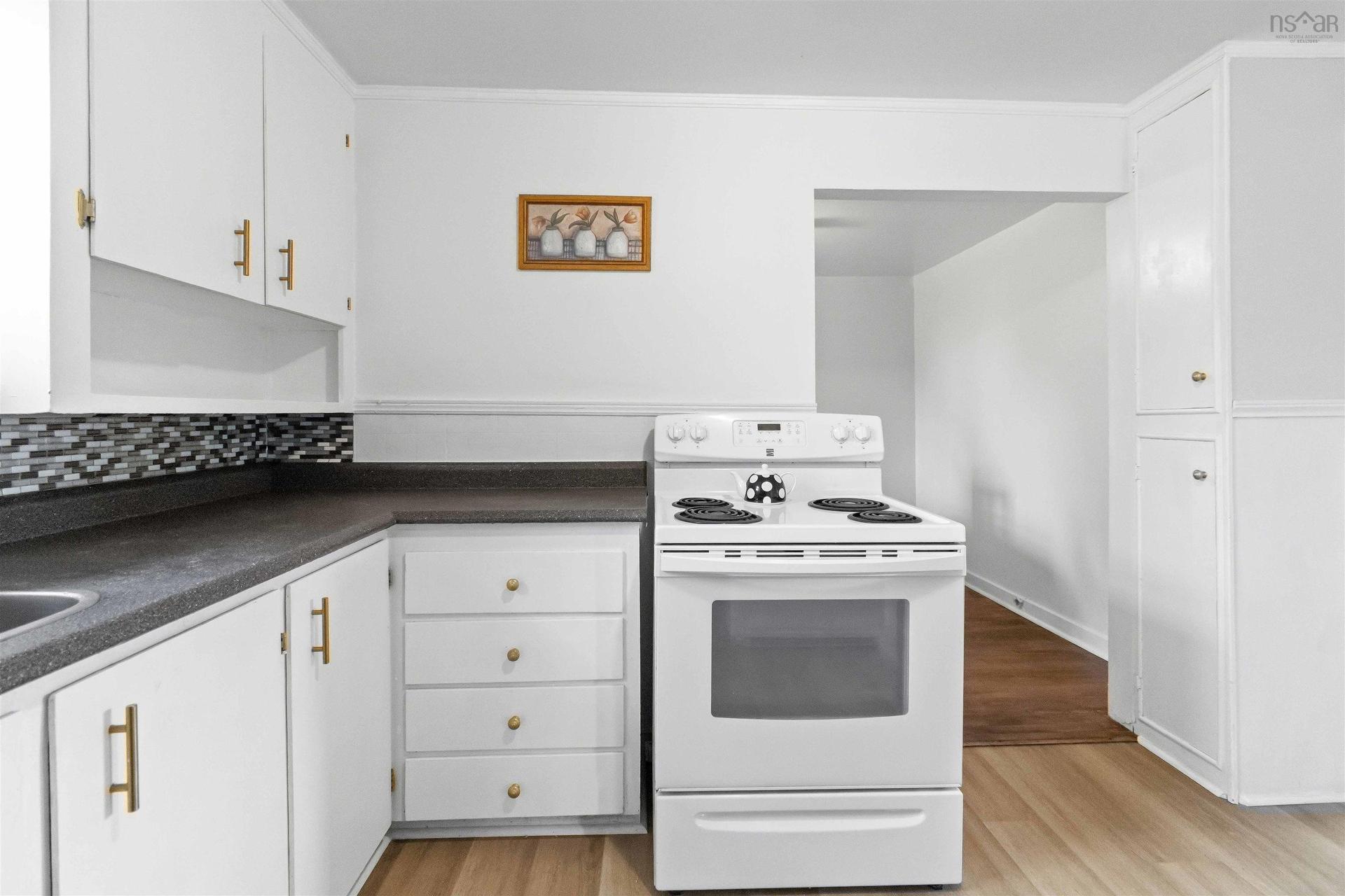 2 Kelly Street, Halifax, NS - Indoor Photo Showing Kitchen