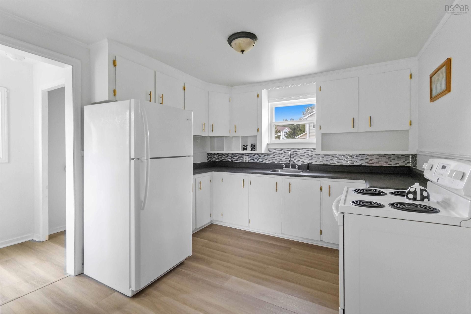 2 Kelly Street, Halifax, NS - Indoor Photo Showing Kitchen