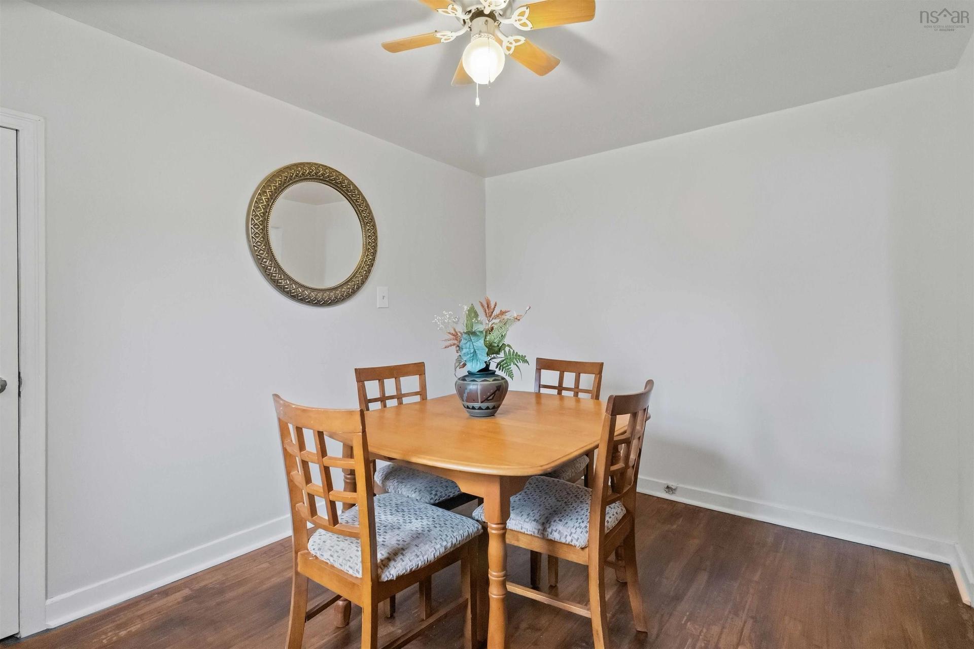 2 Kelly Street, Halifax, NS - Indoor Photo Showing Dining Room
