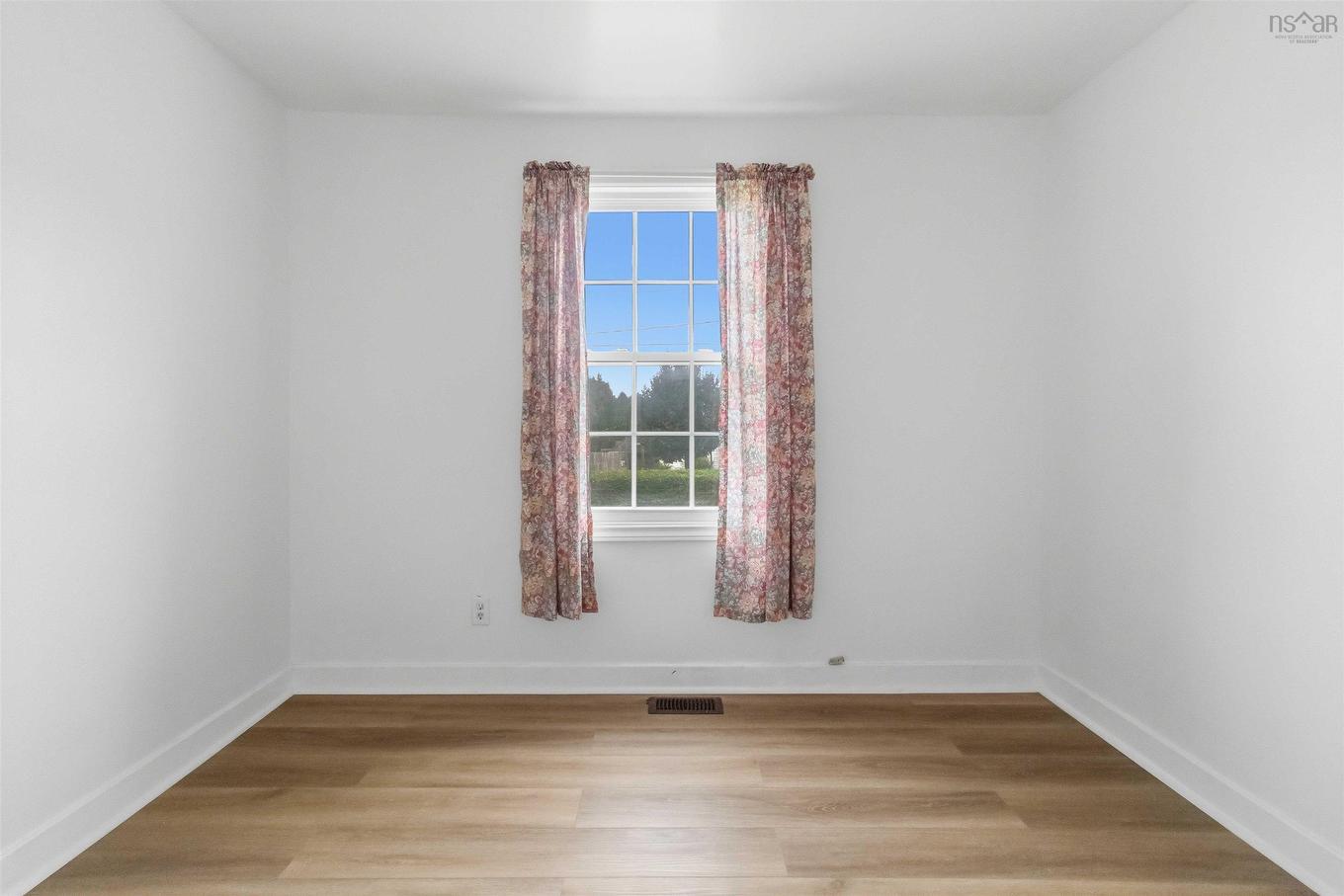 2 Kelly Street, Halifax, NS - Indoor Photo Showing Other Room