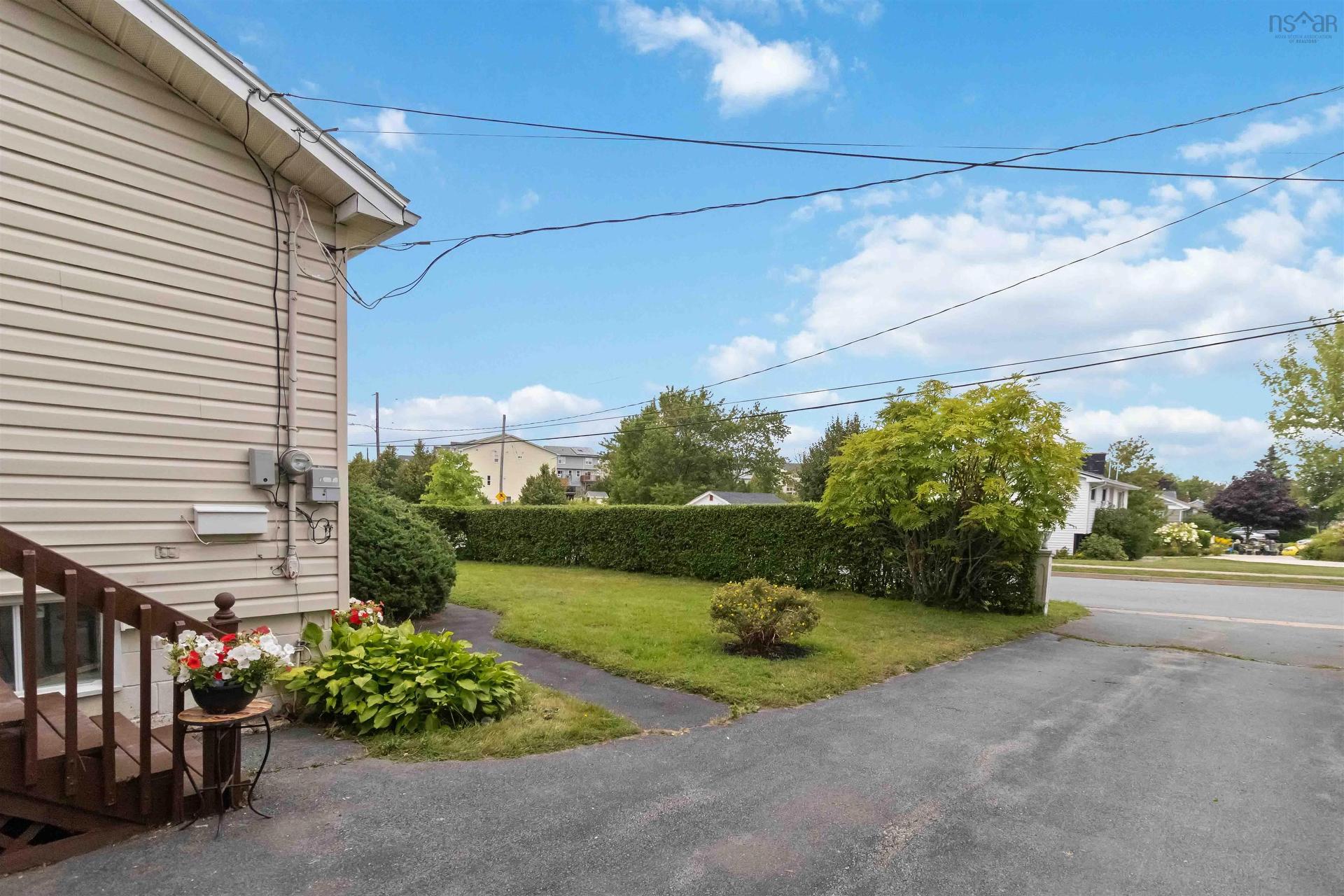 2 Kelly Street, Halifax, NS - Outdoor