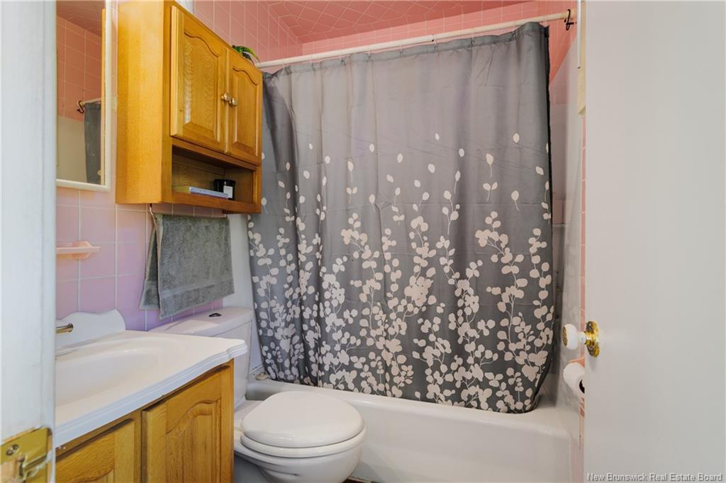 A + B-107 Fulton Ave, Fredericton, NB - Indoor Photo Showing Bathroom