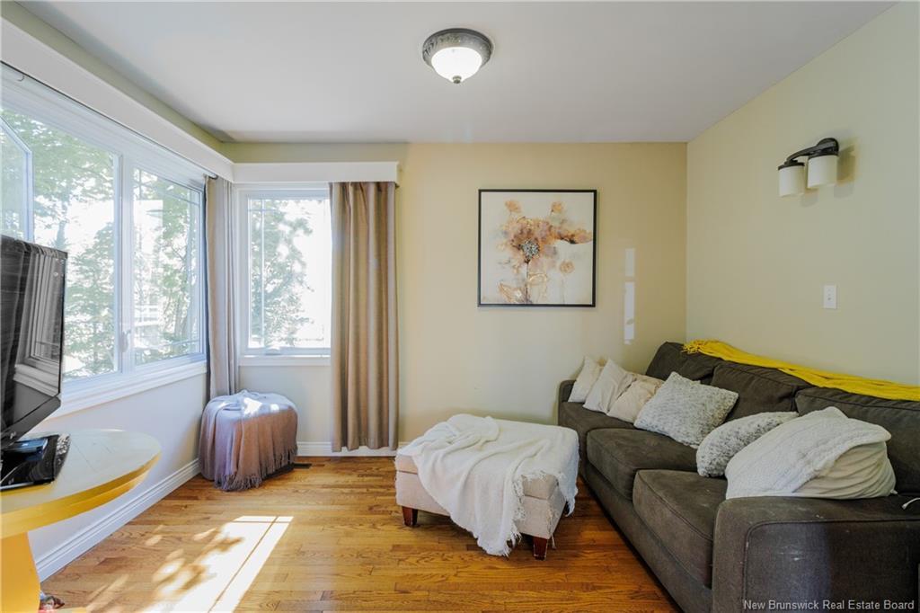 A + B-107 Fulton Ave, Fredericton, NB - Indoor Photo Showing Living Room