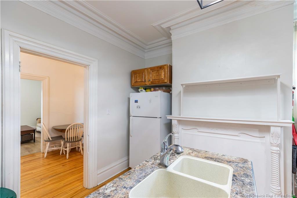 107 Orange St, Saint John, NB - Indoor Photo Showing Kitchen With Double Sink
